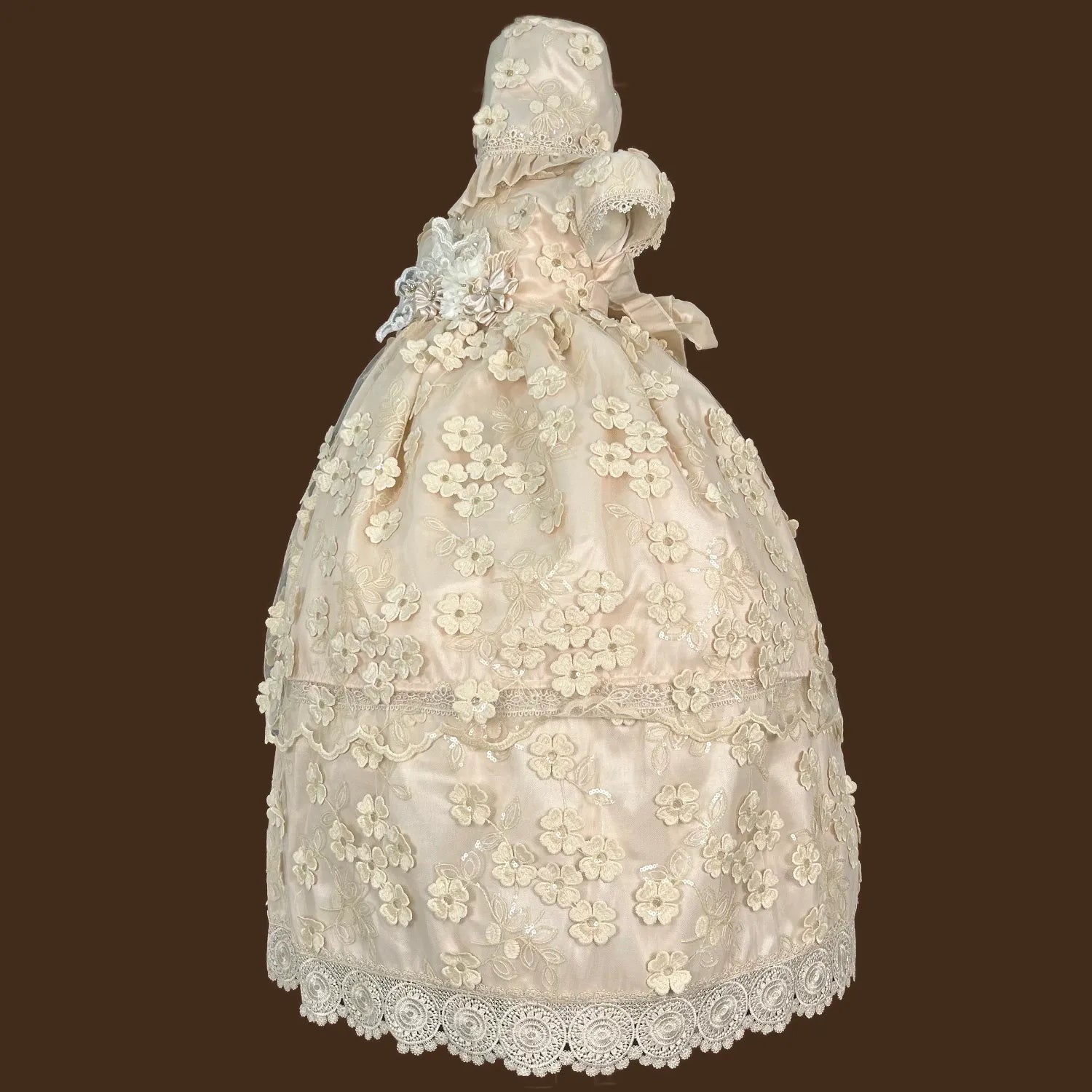 vista lateral ropón bautizo niña desmontable tafeta forrada flores appliqué y guipiur jb128m