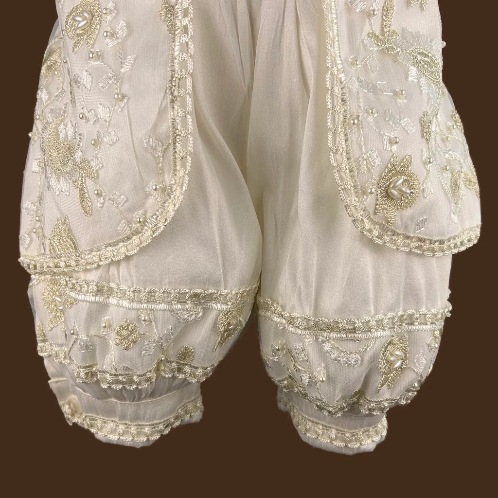 detalle pantalón ropón bautizo niño príncipe con perlas y tul bordado jb083h